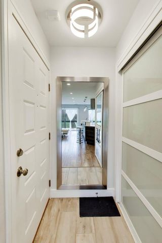 1400 N Elmhurst Road 319, Mount Prospect, IL 60056
