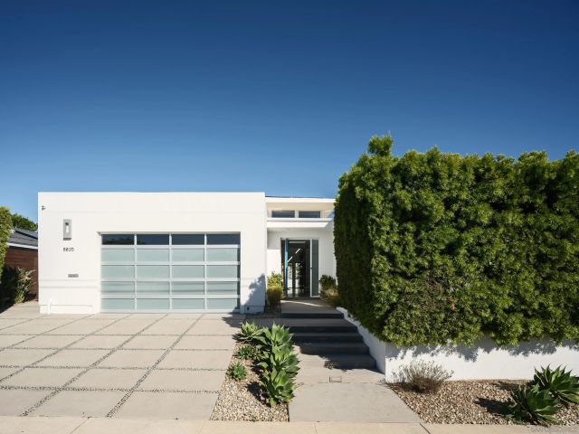 8835 Robin Hood Ln, San Diego, CA 92037