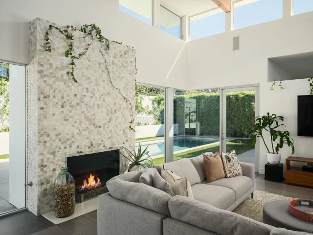 8835 Robin Hood Ln, San Diego, CA 92037