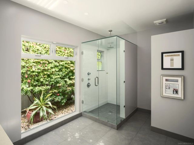 8835 Robin Hood Ln, San Diego, CA 92037