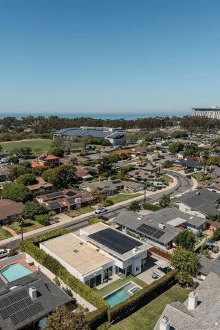 8835 Robin Hood Ln, San Diego, CA 92037