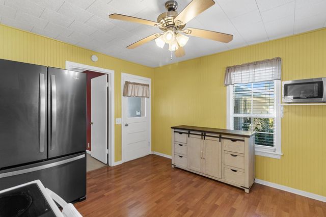 1112 S Fm 441 Road, Louise, TX 77455