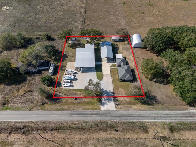 1112 S Fm 441 Road, Louise, TX 77455