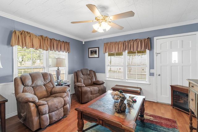 1112 S Fm 441 Road, Louise, TX 77455