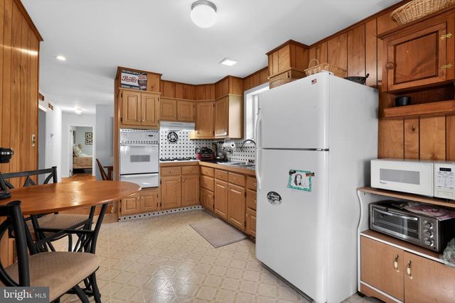 2109 DOMBEY RD, Wilmington, DE 19808