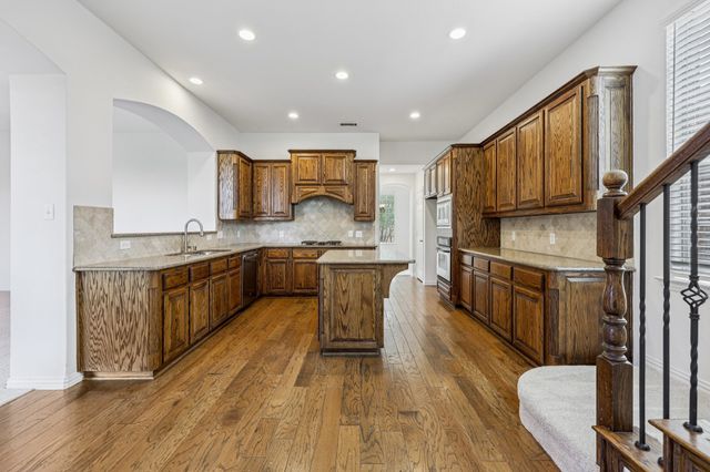 11295 Apple Valley Drive, Frisco, TX 75033