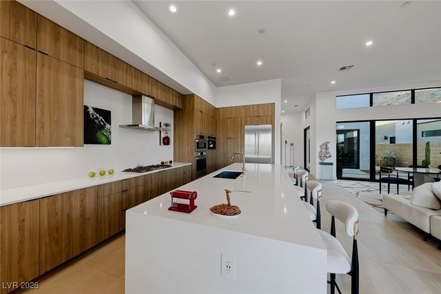 42 Sand Star Lane, Henderson, NV 89011