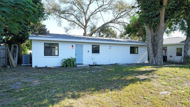 5914 ALBERT PLACE, Sarasota, FL 34231