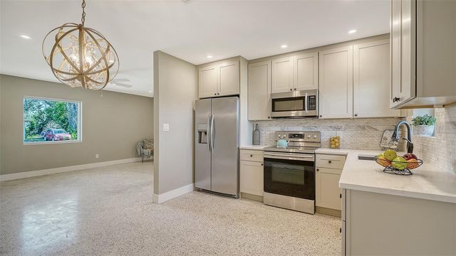 5914 ALBERT PLACE, Sarasota, FL 34231
