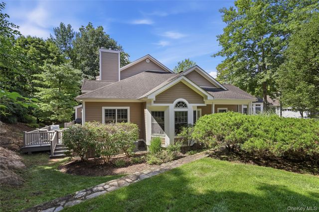 8 Gerber Court, Mount Kisco, NY 10549