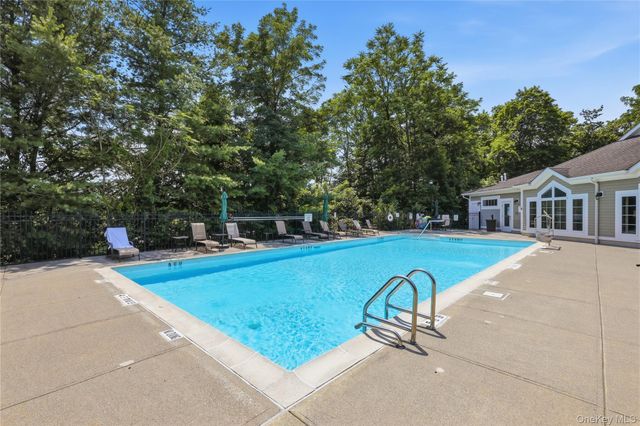 8 Gerber Court, Mount Kisco, NY 10549