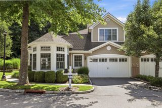 8 Gerber Court, Mount Kisco, NY 10549