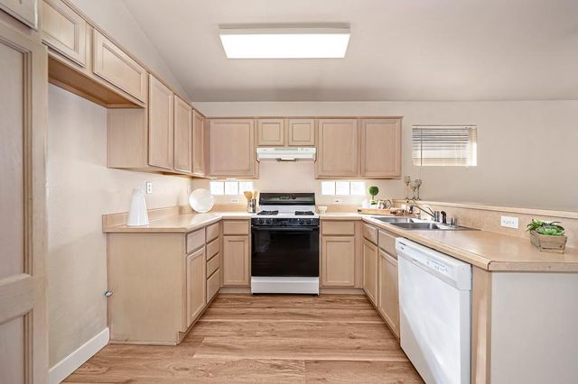 4228 Napa Loop, Roseville, CA 95747