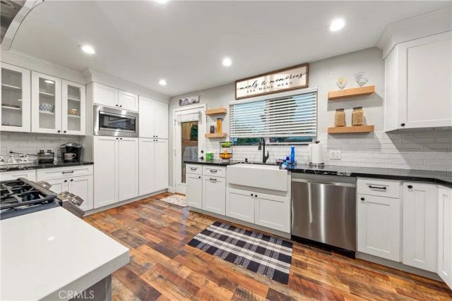 43240 W 32nd Street, Lancaster, CA 93536