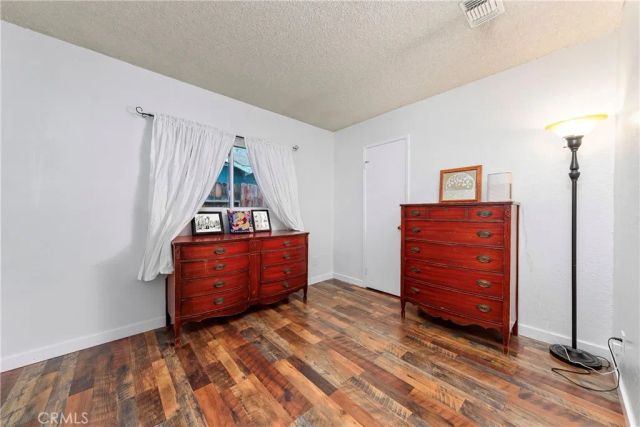 43240 W 32nd Street, Lancaster, CA 93536