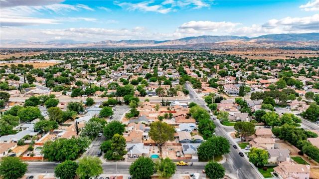 43240 W 32nd Street, Lancaster, CA 93536