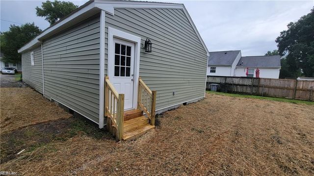 651 Vaughan AVE, Hampton, VA 23661