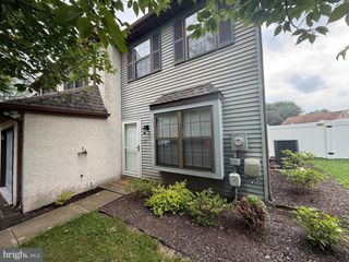 131 REDWOOD DR, Quakertown, PA 18951