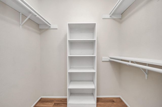 2588 Bering Drive, Houston, TX 77057