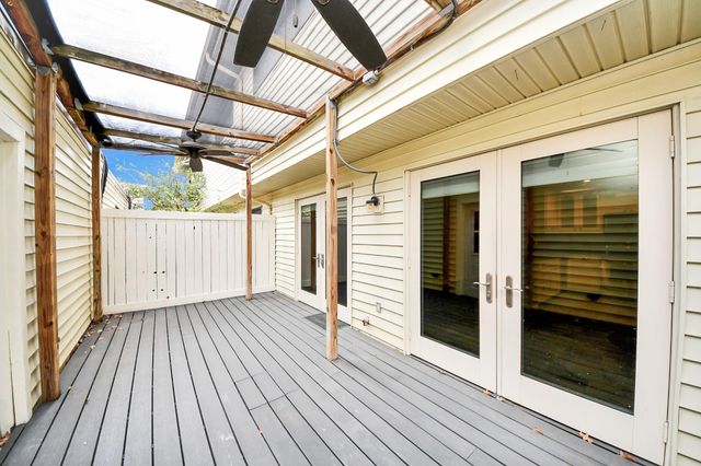 2588 Bering Drive, Houston, TX 77057