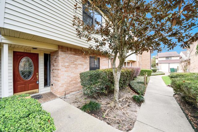 2588 Bering Drive, Houston, TX 77057