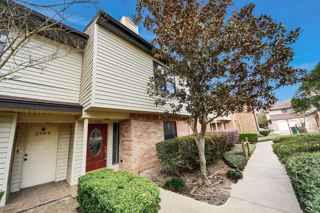 2588 Bering Drive, Houston, TX 77057