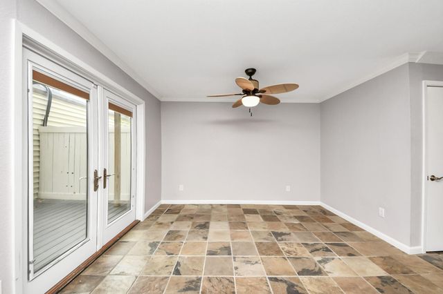 2588 Bering Drive, Houston, TX 77057