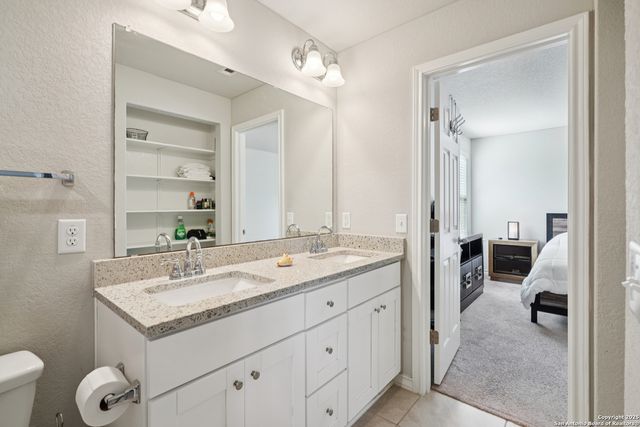 5602 Chestnut, San Antonio, TX 78266
