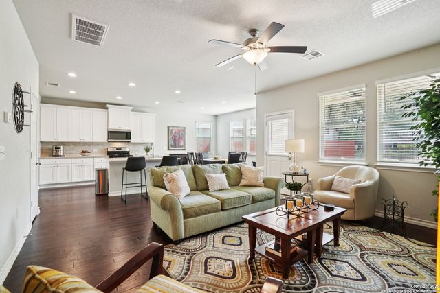 5602 Chestnut, San Antonio, TX 78266