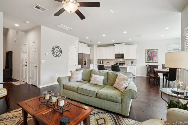 5602 Chestnut, San Antonio, TX 78266
