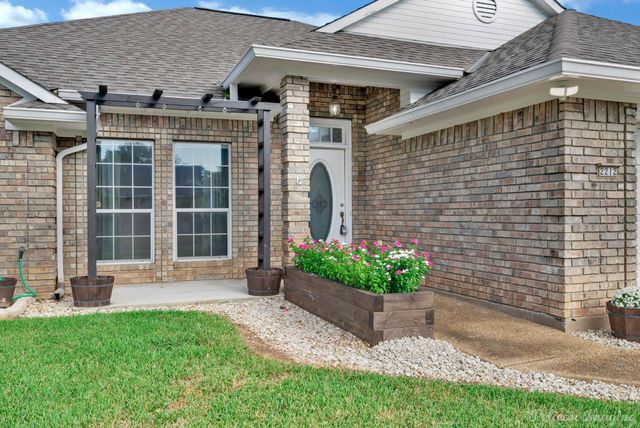 2212 Middle Creek Boulevard, Bossier City, LA 71111