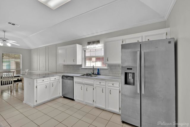 2212 Middle Creek Boulevard, Bossier City, LA 71111