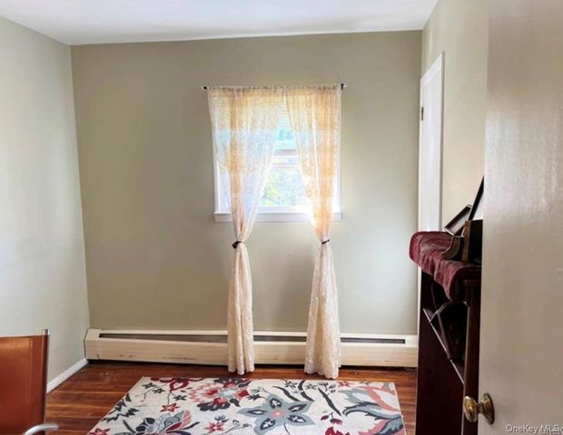 18 Tiger Road, Hopewell Junction, NY 12533