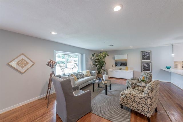 10058 Larston Street, Houston, TX 77055