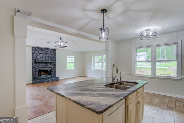 2173 Ivy Crest Drive, Buford, GA 30519