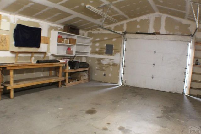 911 E 6th St, Pueblo, CO 81001