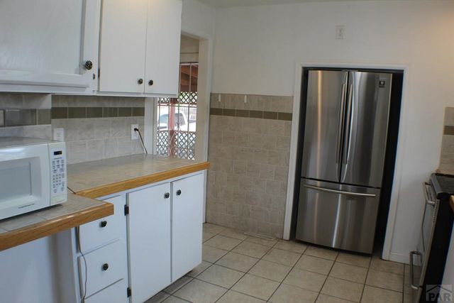 911 E 6th St, Pueblo, CO 81001