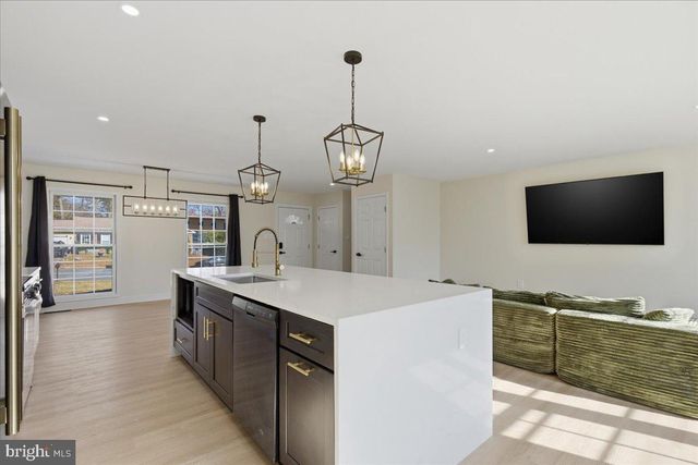 10921 PAYNES CHURCH DR, Fairfax, VA 22032