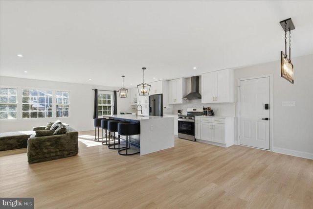 10921 PAYNES CHURCH DR, Fairfax, VA 22032