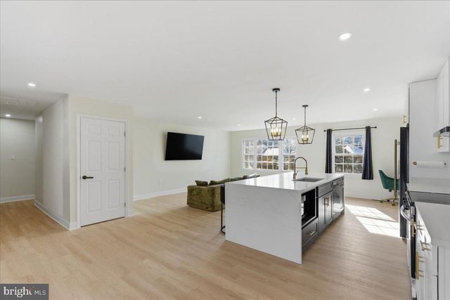 10921 PAYNES CHURCH DR, Fairfax, VA 22032