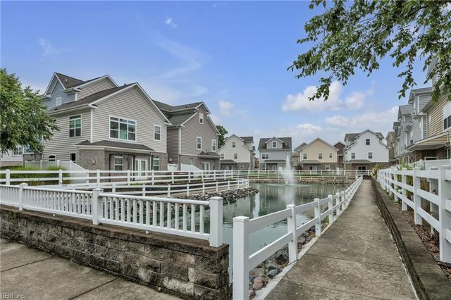 273 Moate CIR, Virginia Beach, VA 23462