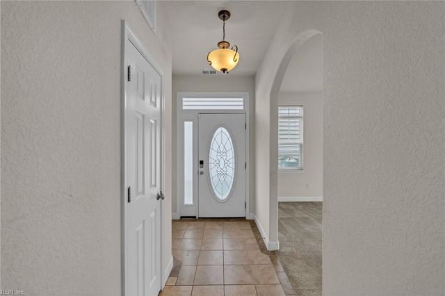 273 Moate CIR, Virginia Beach, VA 23462