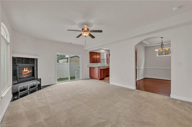 273 Moate CIR, Virginia Beach, VA 23462