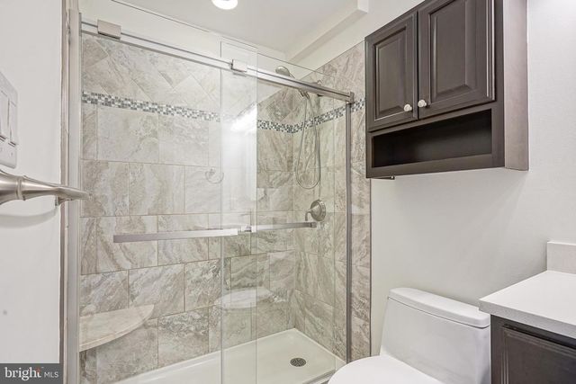 401 JAMESTOWN CT, Mount Laurel, NJ 08054