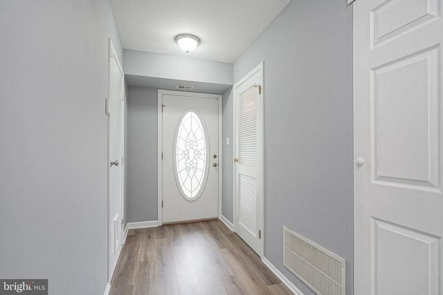 401 JAMESTOWN CT, Mount Laurel, NJ 08054