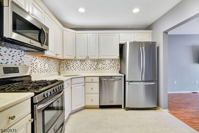 807 Breckenridge Dr, Branchburg Twp., NJ 08876