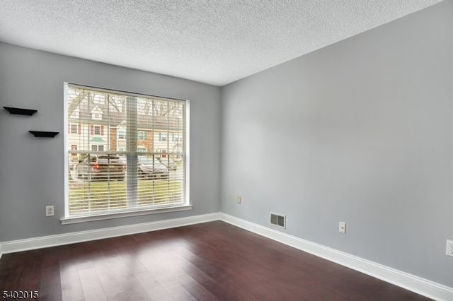 807 Breckenridge Dr, Branchburg Twp., NJ 08876