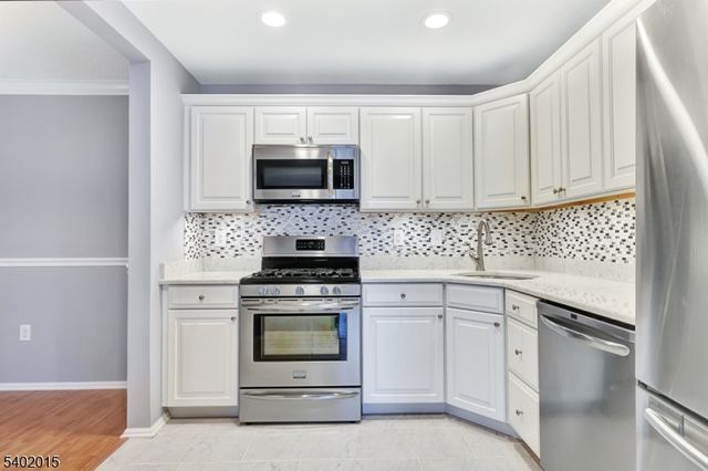 807 Breckenridge Dr, Branchburg Twp., NJ 08876