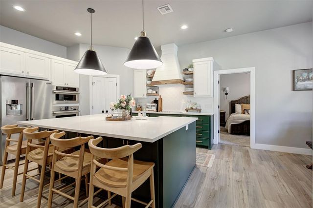 12801 Deer Run, Arcadia, OK 73007