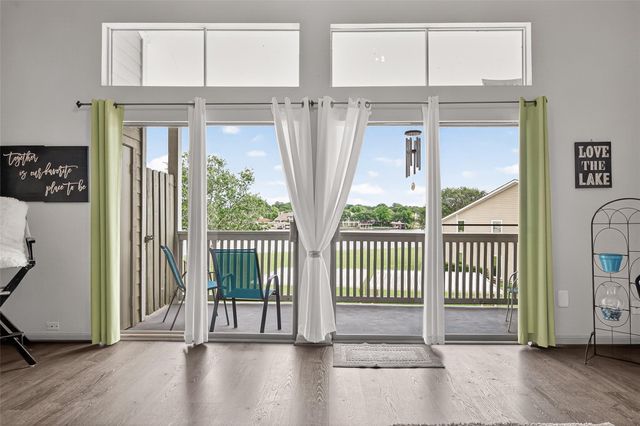 168 April Point Drive S 168, Conroe, TX 77356
